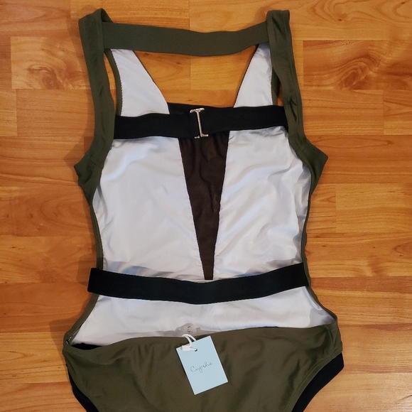 Cupshe One Piece Swimsuit NWT - Picture 4 of 5